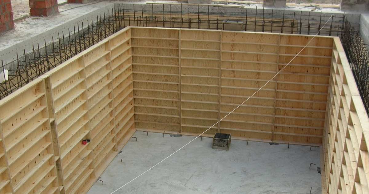 Как построить подвал в деревянном доме?